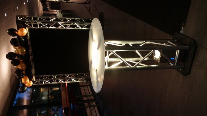 Table haute lumineuse